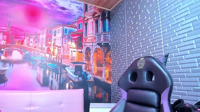 Small naughty  online show from October 18, 2025, 1:35 pm