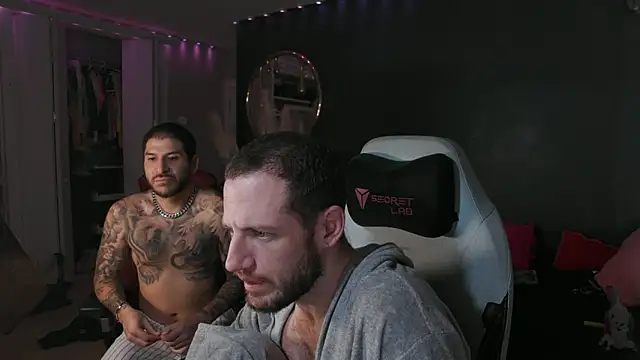 Snapshot of KingCal205 chatting on November 13, 2025, 6:28 am KingCal205 online show from November 13, 2025, 6:28 am