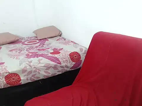 Hazel donna online show from February 12, 2026, 7:30 am