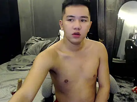 xgregor07 online show from November 11, 2025, 12:11 pm