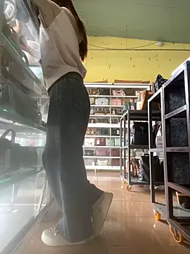 Rosa 998 online show from April 13, 2026, 12:36 am