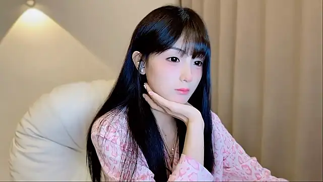 SHUIshui  online show from October 29, 2025, 2:16 pm