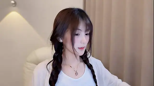 Snapshot of SHUIshui_ chatting on April 3, 2026, 2:01 pm SHUIshui online show from April 3, 2026, 2:01 pm