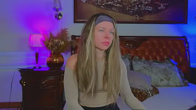 Real Tini online show from January 13, 2026, 6:17 am