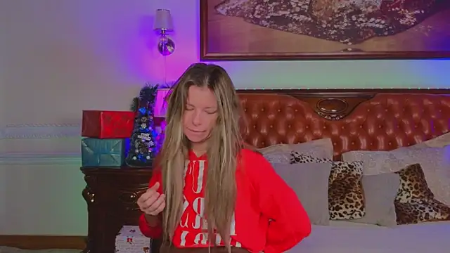 Real Tini online show from December 23, 2025, 6:34 am