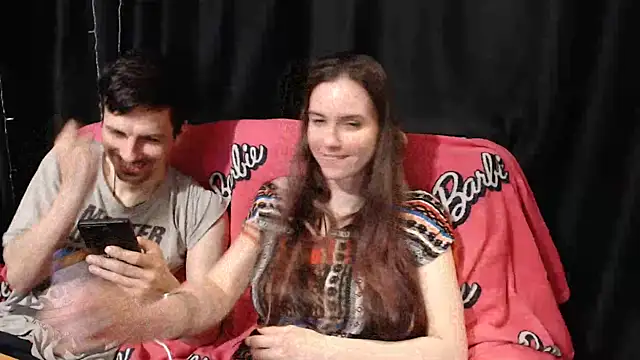 Snapshot of Milana69 chatting on October 19, 2025, 12:52 pm Milana69 online show from October 19, 2025, 12:52 pm