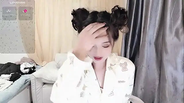 Ti amo UU online show from January 25, 2025, 6:46 pm