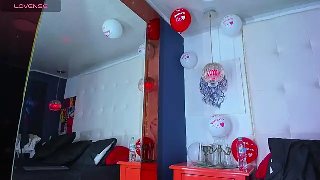 Snapshot of ElianFoxter chatting on February 15, 2026, 7:57 pm ElianFoxter online show from February 15, 2026, 7:57 pm