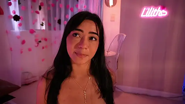 Snapshot of lilith__rosse chatting on February 19, 2026, 3:31 pm lilith rosse online show from February 19, 2026, 3:31 pm