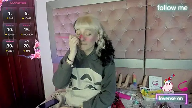 neeko princes online show from April 15, 2026, 12:42 pm