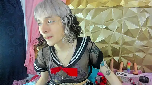 Snapshot of neeko_princes chatting on February 1, 2025, 12:37 pm neeko princes online show from February 1, 2025, 12:37 pm
