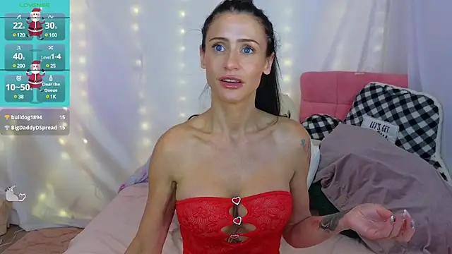 Snapshot of Aprilreign chatting on December 20, 2024, 6:02 pm Aprilreign online show from December 20, 2024, 6:02 pm