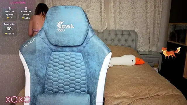 rocky foxy online show from April 21, 2026, 11:22 pm