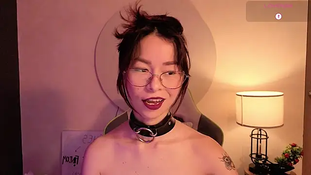 Snapshot of rosse_98_ chatting on June 15, 2026, 3:23 pm rosse 98 online show from June 15, 2026, 3:23 pm