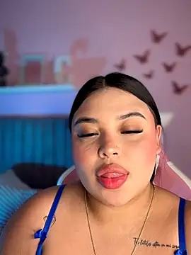 Snapshot of Emily_cooper20 chatting on February 2, 2026, 2:32 am Emily cooper20 online show from February 2, 2026, 2:32 am