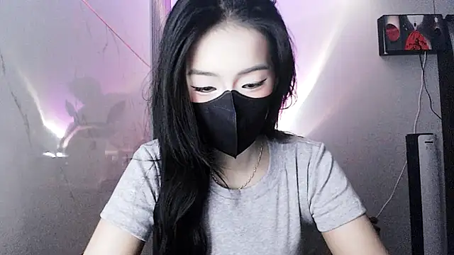 -KathySweet- online show from October 27, 2025, 4:24 am