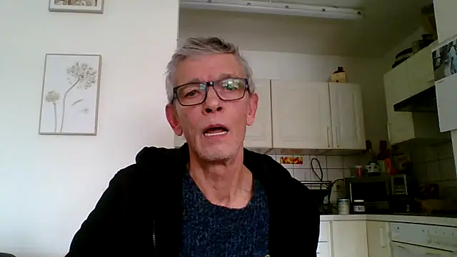 Snapshot of berfri chatting on February 28, 2026, 1:55 pm berfri online show from February 28, 2026, 1:55 pm