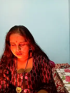 Snapshot of reemacouple007 chatting on December 21, 2025, 8:38 am reemacouple007 online show from December 21, 2025, 8:38 am