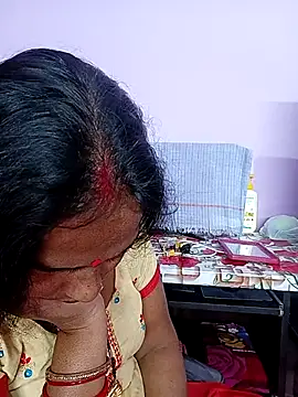 Snapshot of reemacouple007 chatting on February 27, 2026, 4:23 am reemacouple007 online show from February 27, 2026, 4:23 am