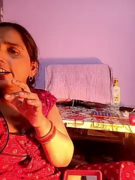 Snapshot of reemacouple007 chatting on February 24, 2026, 8:15 am reemacouple007 online show from February 24, 2026, 8:15 am