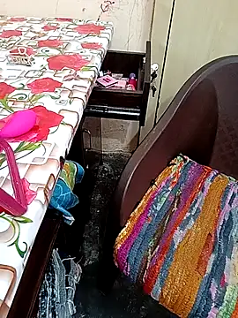 reemacouple007 online show from September 19, 2025, 7:12 am