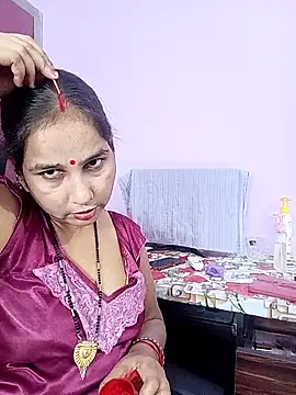 Snapshot of reemacouple007 chatting on April 19, 2026, 8:04 am reemacouple007 online show from April 19, 2026, 8:04 am