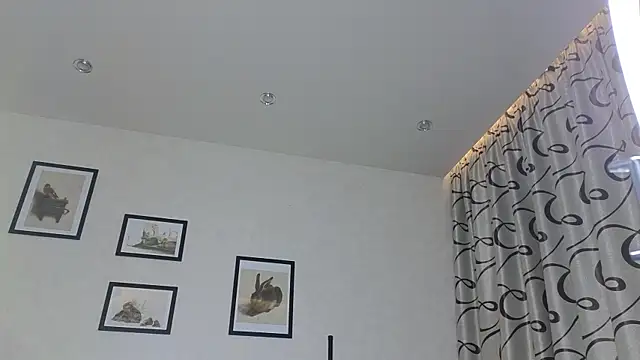 Snapshot of dolly_ll chatting on March 20, 2025, 7:35 pm dolly ll online show from March 20, 2025, 7:35 pm
