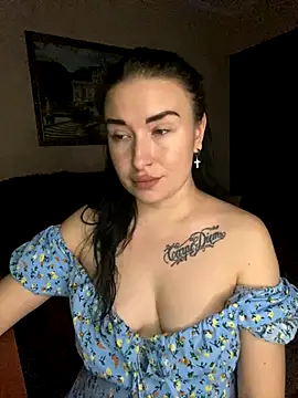 Snapshot of Roxana_Bell chatting on November 25, 2025, 8:31 pm Roxana Bell online show from November 25, 2025, 8:31 pm