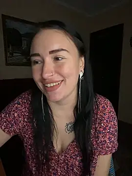 Snapshot of Roxana_Bell chatting on April 14, 2026, 6:02 pm Roxana Bell online show from April 14, 2026, 6:02 pm