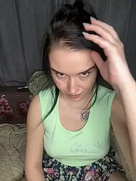 Snapshot of Roxana_Bell chatting on March 25, 2026, 9:46 pm Roxana Bell online show from March 25, 2026, 9:46 pm