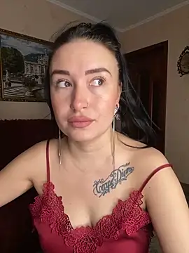 Snapshot of Roxana_Bell chatting on March 14, 2026, 1:39 pm Roxana Bell online show from March 14, 2026, 1:39 pm