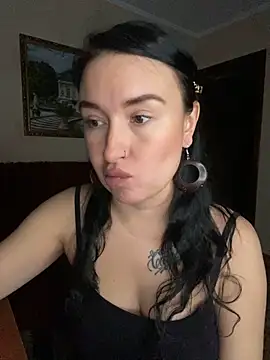 Snapshot of Roxana_Bell chatting on March 10, 2026, 8:02 pm Roxana Bell online show from March 10, 2026, 8:02 pm