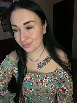 Snapshot of Roxana_Bell chatting on January 8, 2025, 8:50 pm Roxana Bell online show from January 8, 2025, 8:50 pm