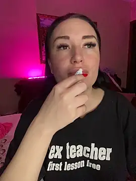 Snapshot of Roxana_Bell chatting on February 23, 2025, 2:14 pm Roxana Bell online show from February 23, 2025, 2:14 pm