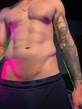 MachineDien online show from November 12, 2025, 10:57 pm