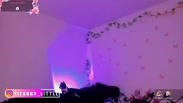 little tifanny82 online show from April 7, 2026, 3:14 pm