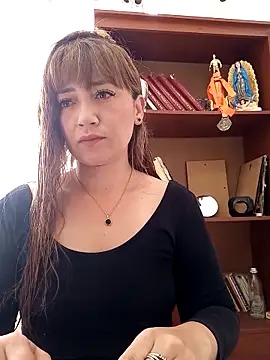 Snapshot of tata_laima__ chatting on February 10, 2025, 2:16 pm tata laima online show from February 10, 2025, 2:16 pm