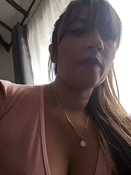 tata laima   online show from December 22, 2025, 2:39 pm