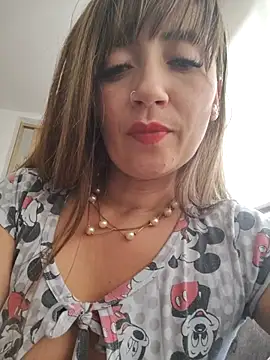 Snapshot of tata_laima__ chatting on October 18, 2025, 4:09 pm tata laima online show from October 18, 2025, 4:09 pm