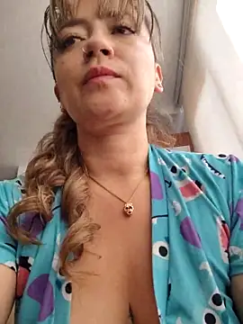 Snapshot of tata_laima__ chatting on November 30, 2025, 3:35 pm tata laima online show from November 30, 2025, 3:35 pm