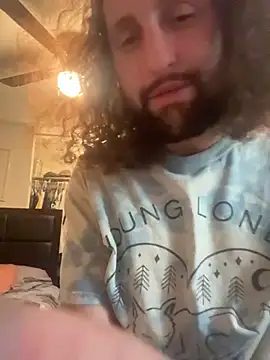 Snapshot of BobbyQ29 chatting on February 5, 2026, 11:28 am BobbyQ29 online show from February 5, 2026, 11:28 am