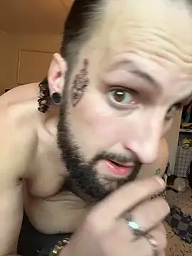 Snapshot of BobbyQ29 chatting on February 15, 2026, 12:44 am BobbyQ29 online show from February 15, 2026, 12:44 am