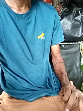 Snapshot of DulajThushara2468 chatting on February 13, 2026, 8:03 am DulajThushara2468 online show from February 13, 2026, 8:03 am