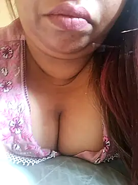 Snapshot of Ravina_patil1 chatting on February 5, 2026, 4:41 am Ravina patil1 online show from February 5, 2026, 4:41 am