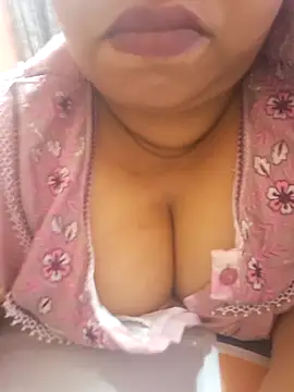 Ravina patil1 online show from October 29, 2025, 10:20 pm