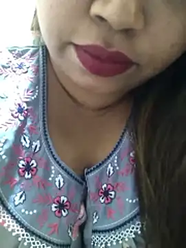 Ravina patil1 online show from December 16, 2025, 7:34 am