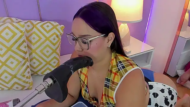 SophyRuiz  online show from February 23, 2026, 11:55 am