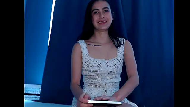 Snapshot of ValeryBaker_ chatting on September 14, 2025, 10:59 am ValeryBaker online show from September 14, 2025, 10:59 am