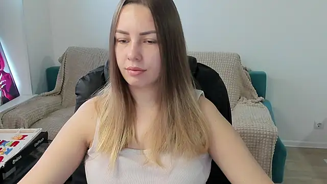 Snapshot of Mia_shy1 chatting on December 14, 2025, 6:41 am Mia shy1 online show from December 14, 2025, 6:41 am