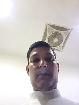 Snapshot of daddylove87 chatting on November 29, 2025, 8:09 pm daddylove87 online show from November 29, 2025, 8:09 pm